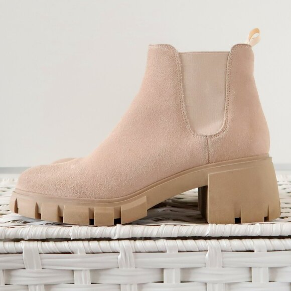 Steve Madden Howler Beige Suede Chelsea Ankle Boots Lug Sole Fall Chunky Booties - Picture 4 of 16
